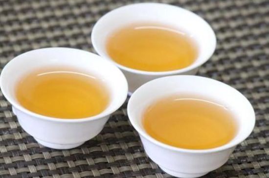 蜜蘭香和鴨屎香區(qū)別，鳳凰單樅鴨屎香vs蜜蘭香圖片對(duì)比